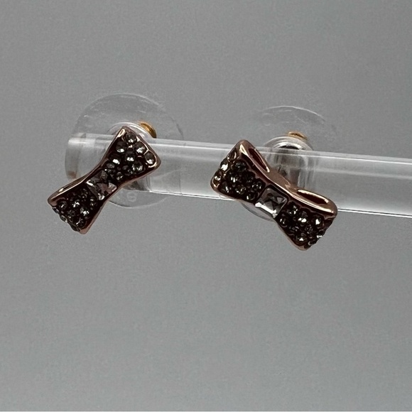 Kate Spade Ready Set Bow pave Bow Studs- New - Picture 7 of 9